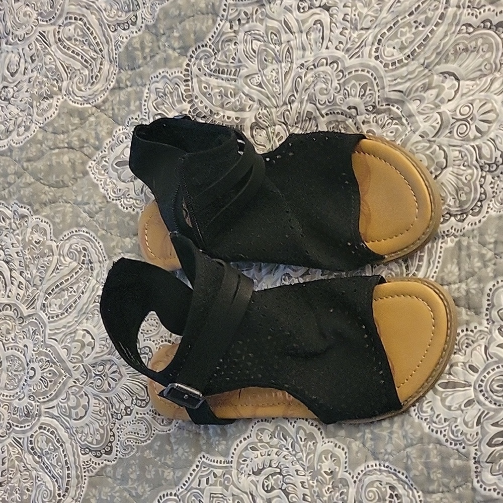 Blowfish sandals